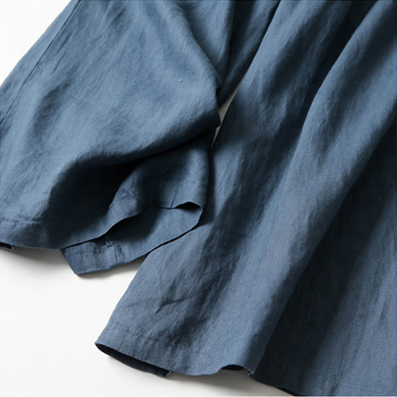 Black women's wide-leg pants, relaxed fit offering comfort for casual and everyday wear.