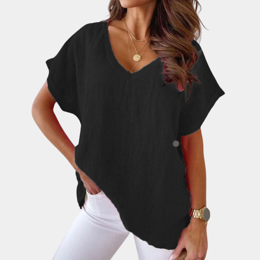 Breathable women's short-sleeve V-neck t-shirt in soft fabric, ideal for summer fashion