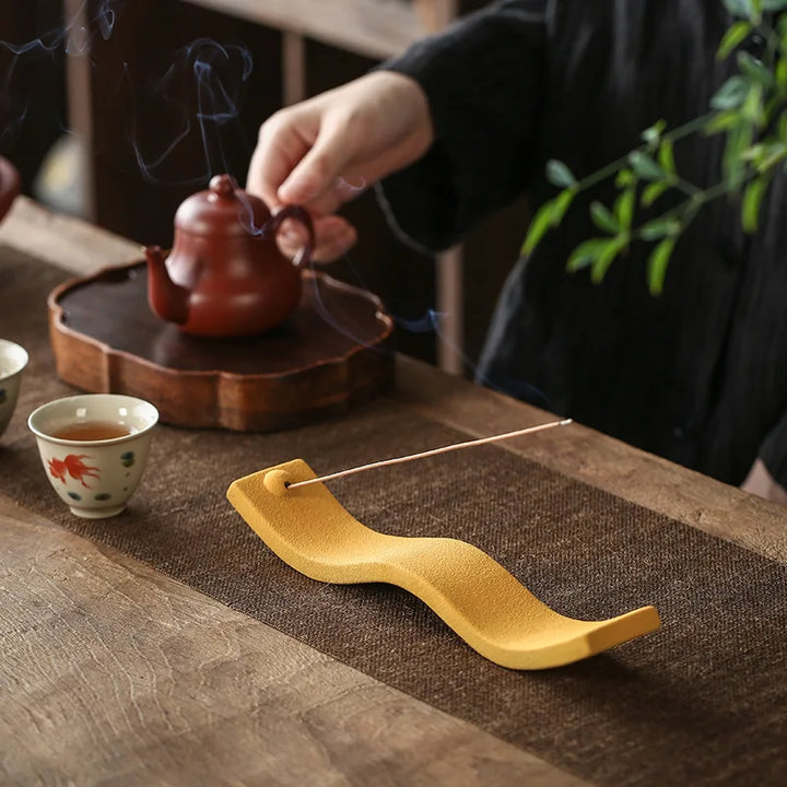 Smooth ceramic incense holder, Zen Wave design. Perfect for peaceful home decor, meditation & aromatherapy.
