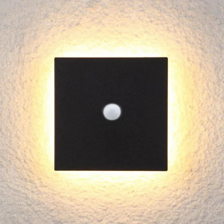 Zenith modern minimalist LED outdoor wall lamp. Sleek, energy-efficient exterior lighting for home decor.